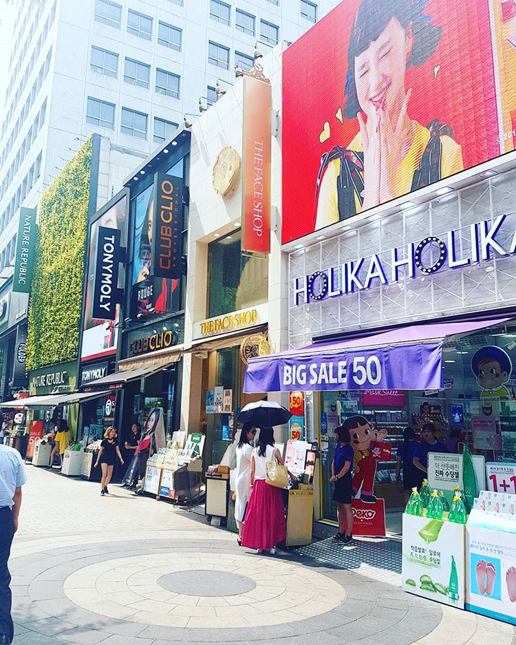 Top 15 awesome things to do in Myeongdong: A guide to the most vibrant shopping street in Seoul