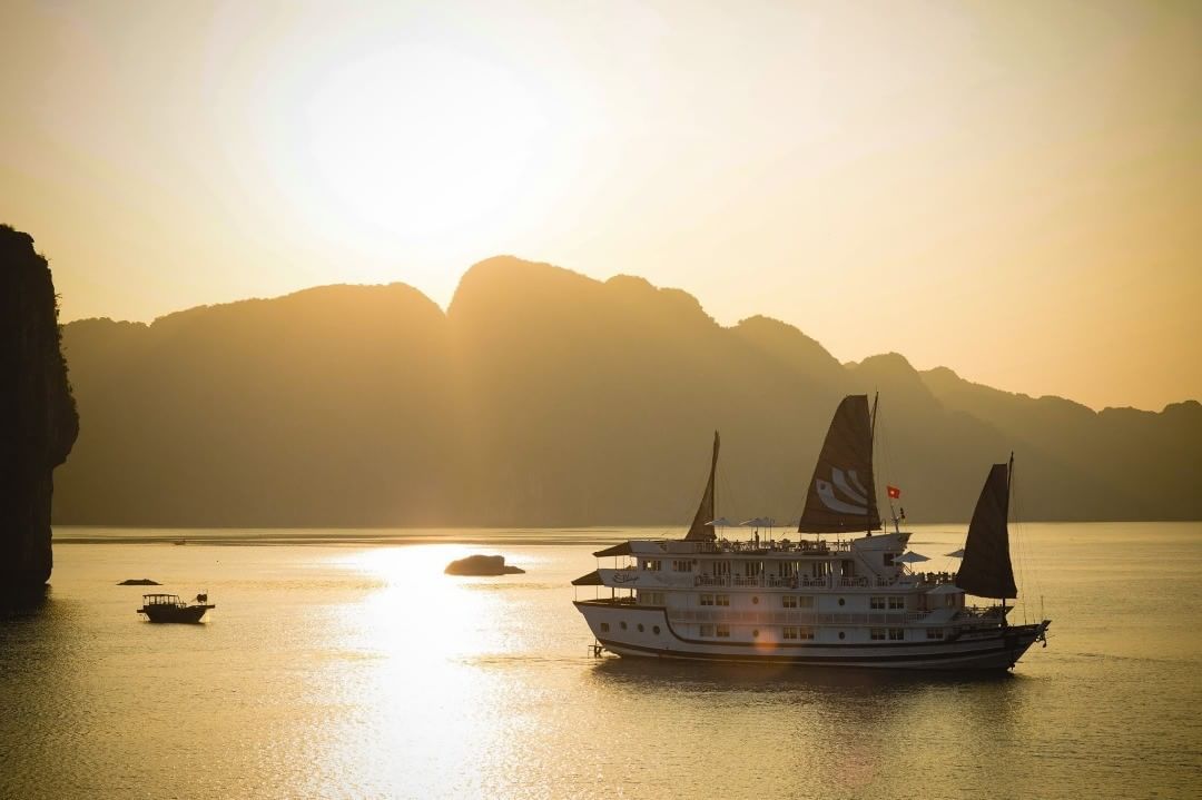 Ha Long Bay top 5 cruises