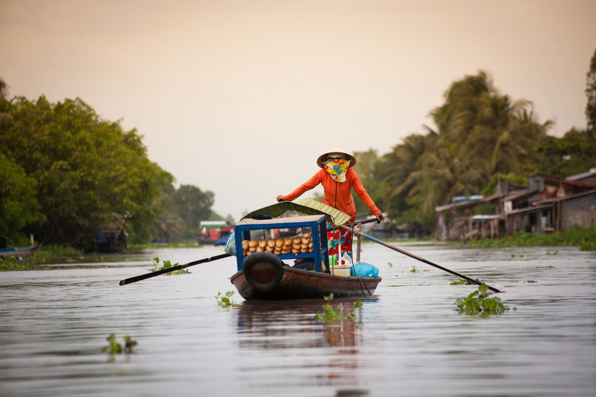 5 vibrant floating markets in Vietnam you must visit