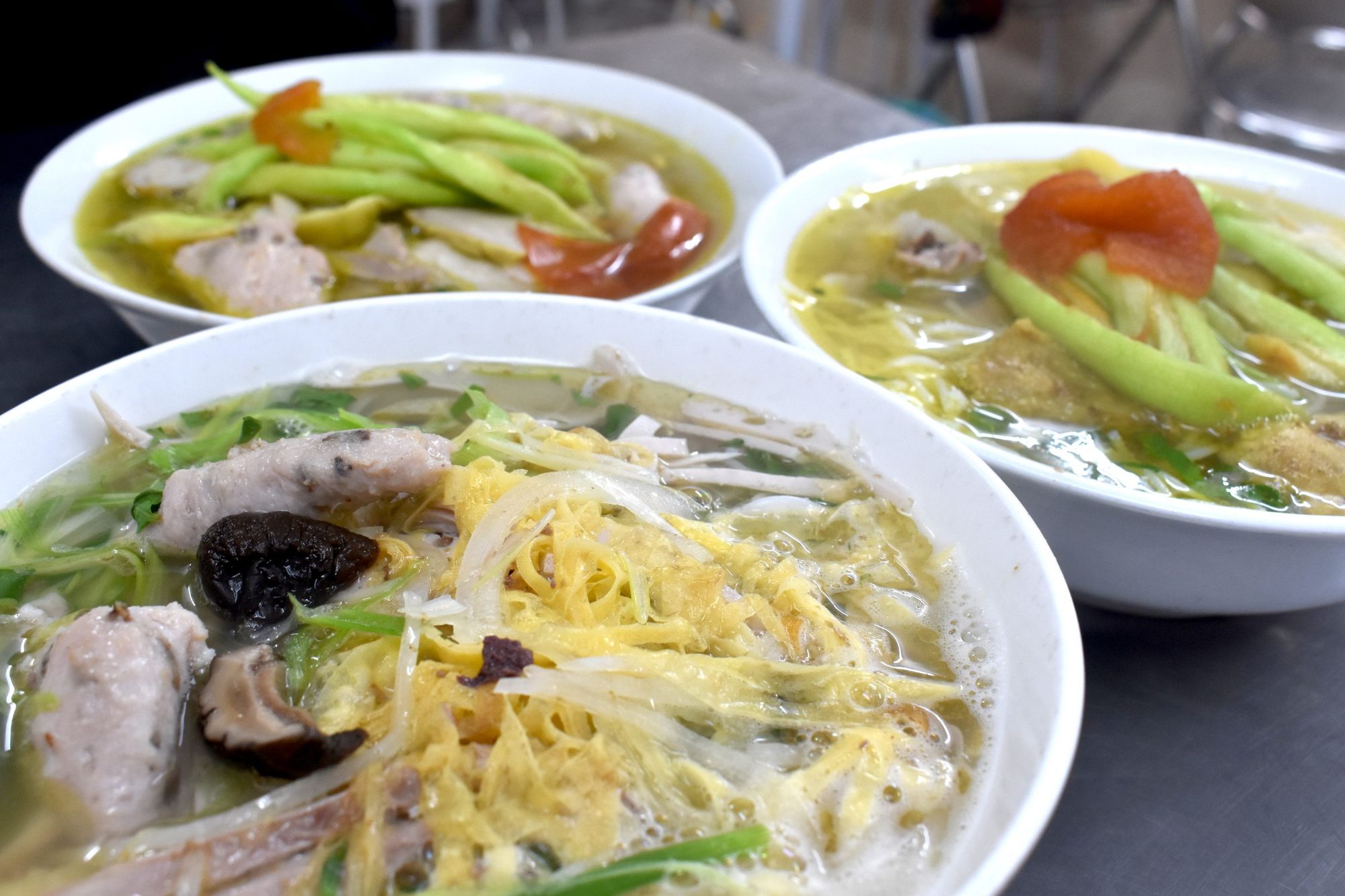 10 delicious dishes for breakfast in Hanoi - Where to eat during your trip