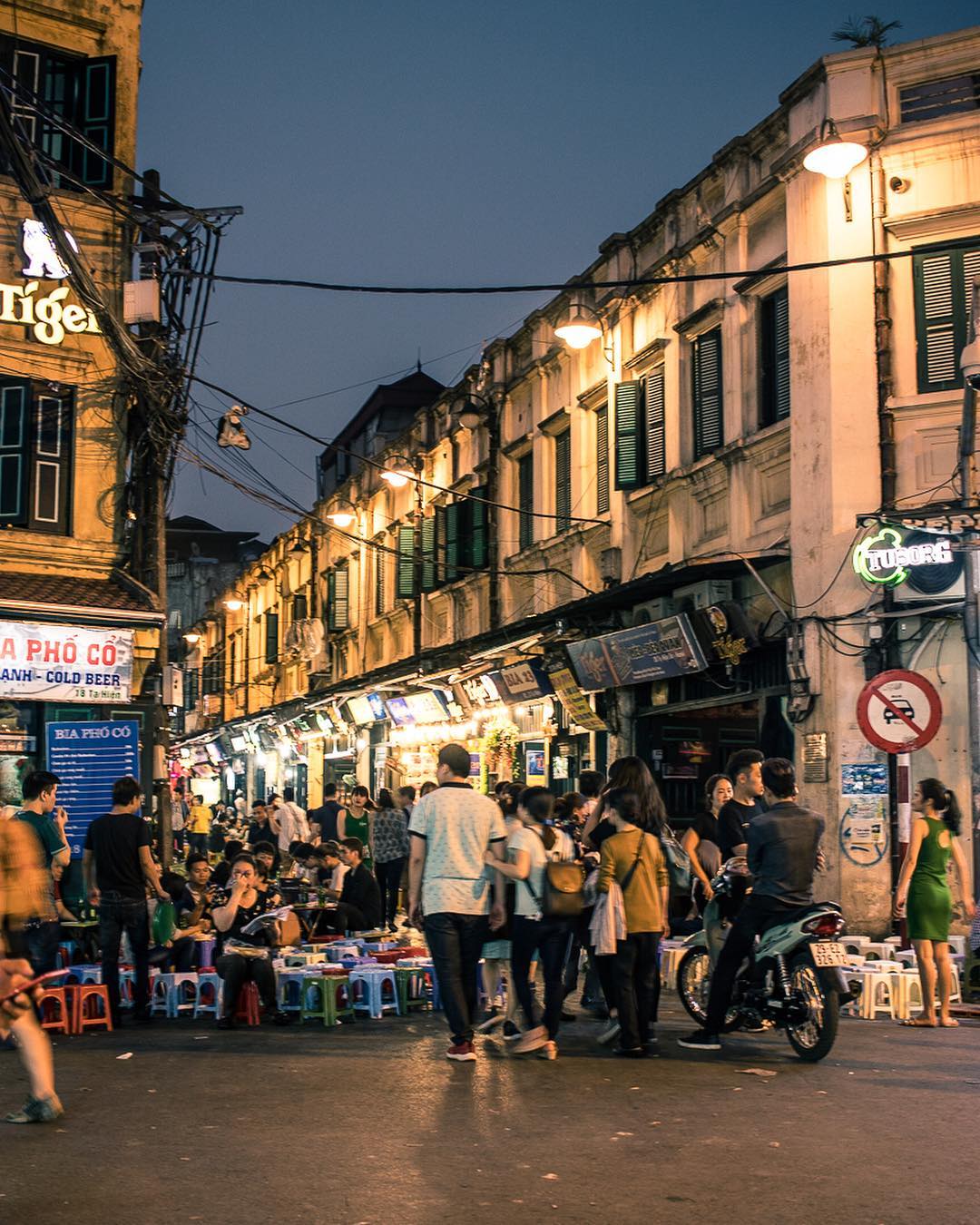 Nightlife in Hanoi – a combination of mystery and beauty